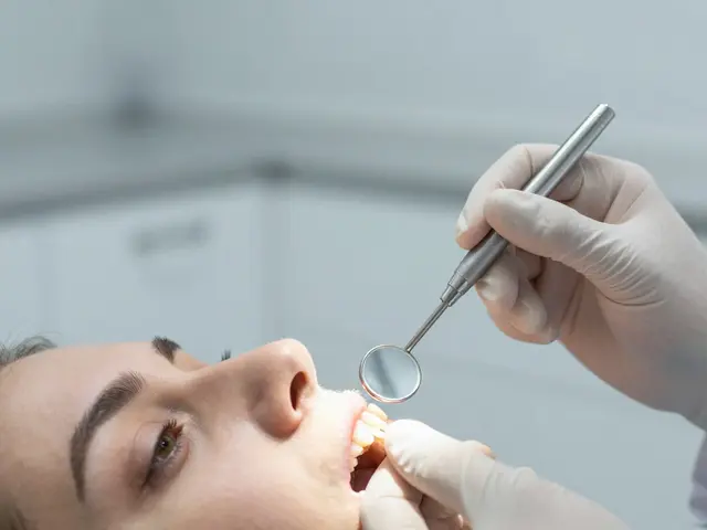 Kolik stojí oprava předního zubu? Kompletní přehled cen a metod v roce 2026