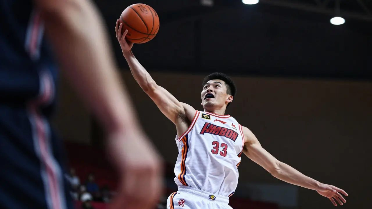 Basketbalista s chráničem zubů během hry